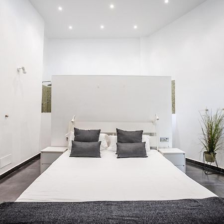Villa Olbia Charming Dreamview With Jacuzzi 아데제 외부 사진